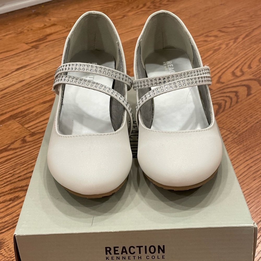 Kenneth Cole Reaction Kids Dorothy Sophia kids shoes